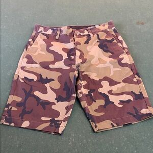 Volcom Men's Brown Camo Cargo Shorts
